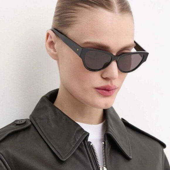 NWT BOTTEGA VENETA SUNGLASSES WOMEN BLACK CAT EYE EYEWEAR - Picture 3 of 4